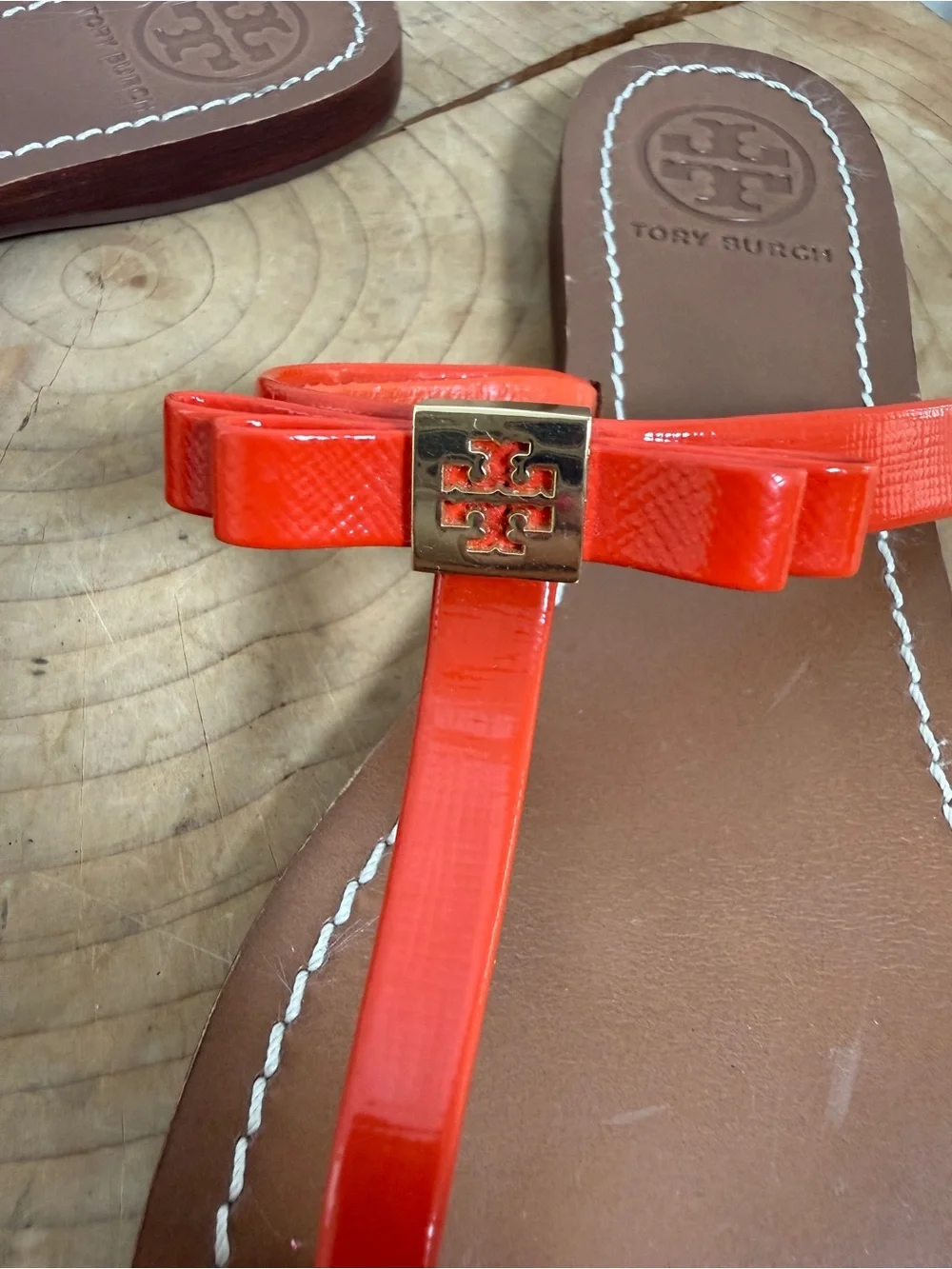 TORY BURCH Red Orange Patent Bow Sandals | Size 7.5